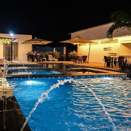 Hotel Bella Isa ลา โดราดา ภายนอก รูปภาพ