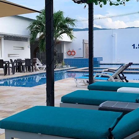 Hotel Bella Isa ลา โดราดา ภายนอก รูปภาพ