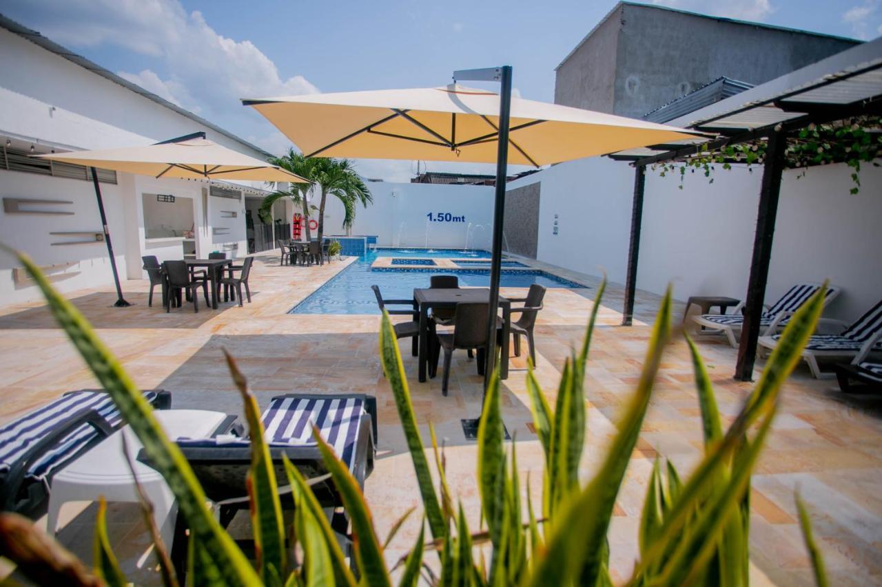 Hotel Bella Isa ลา โดราดา ภายนอก รูปภาพ