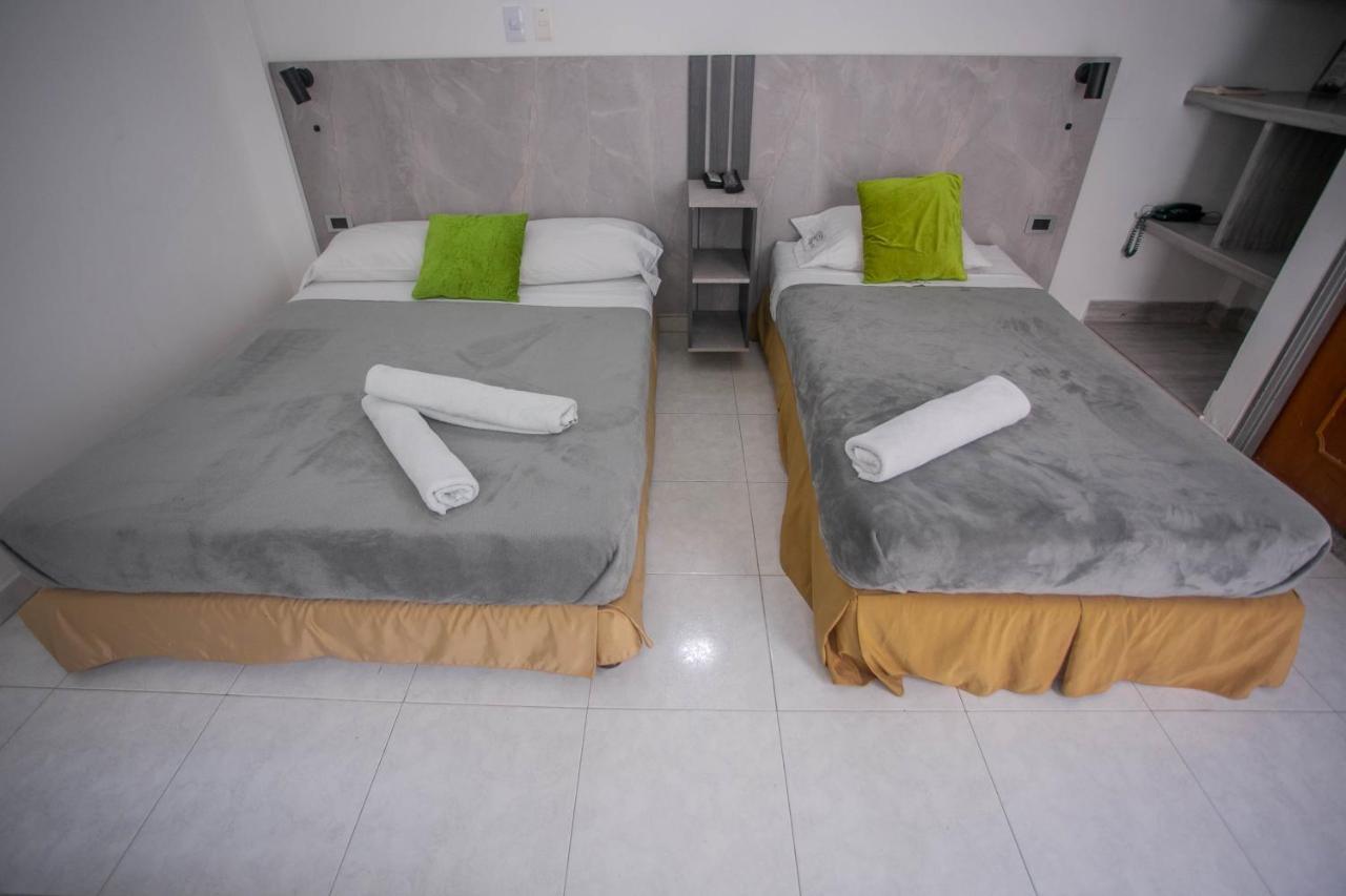 Hotel Bella Isa ลา โดราดา ภายนอก รูปภาพ